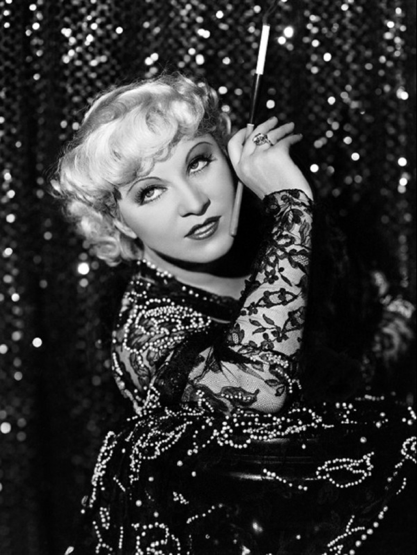 Mae West-la controvertida actriz que se convirtió en el primer símbolo sexual de América