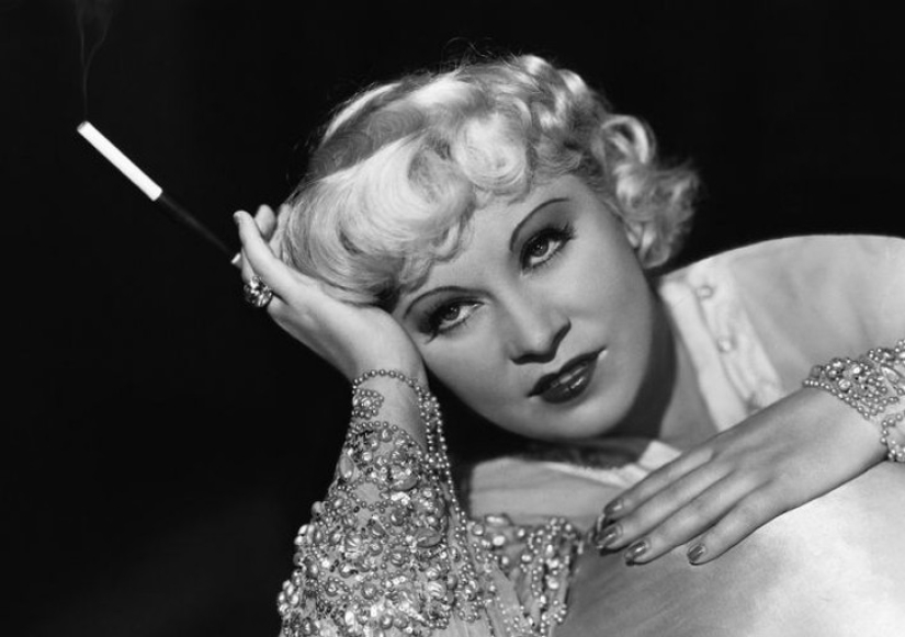 Mae West-the controversial actress who became the first sex symbol of America