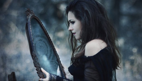 Mal de ojo y corrupción: cómo en Rusia lucharon contra la negatividad energética Mal de ojo y corrupción: cómo en Rusia lucharon contra la negatividad energética