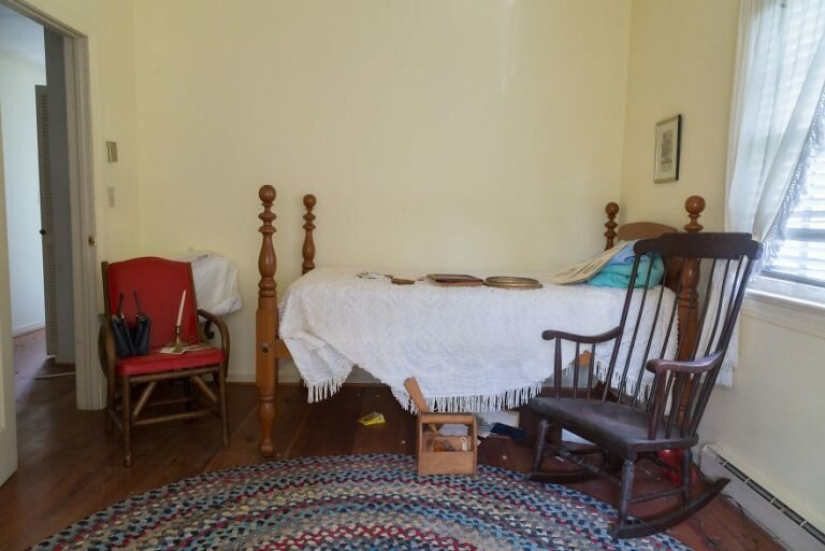 Master shooting abandoned locations Brian Sansivero entered the house of doctor Master shooting abandoned locations Brian Sansivero entered the house of doctor