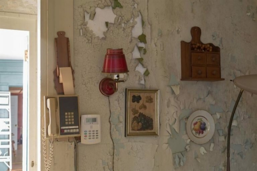 Master shooting abandoned locations Brian Sansivero entered the house of doctor Master shooting abandoned locations Brian Sansivero entered the house of doctor