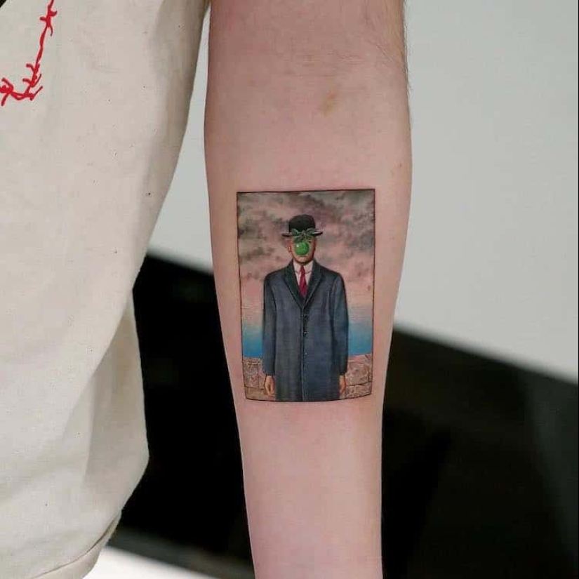 Masterpieces of world art on tattoos of Eva Karabudak