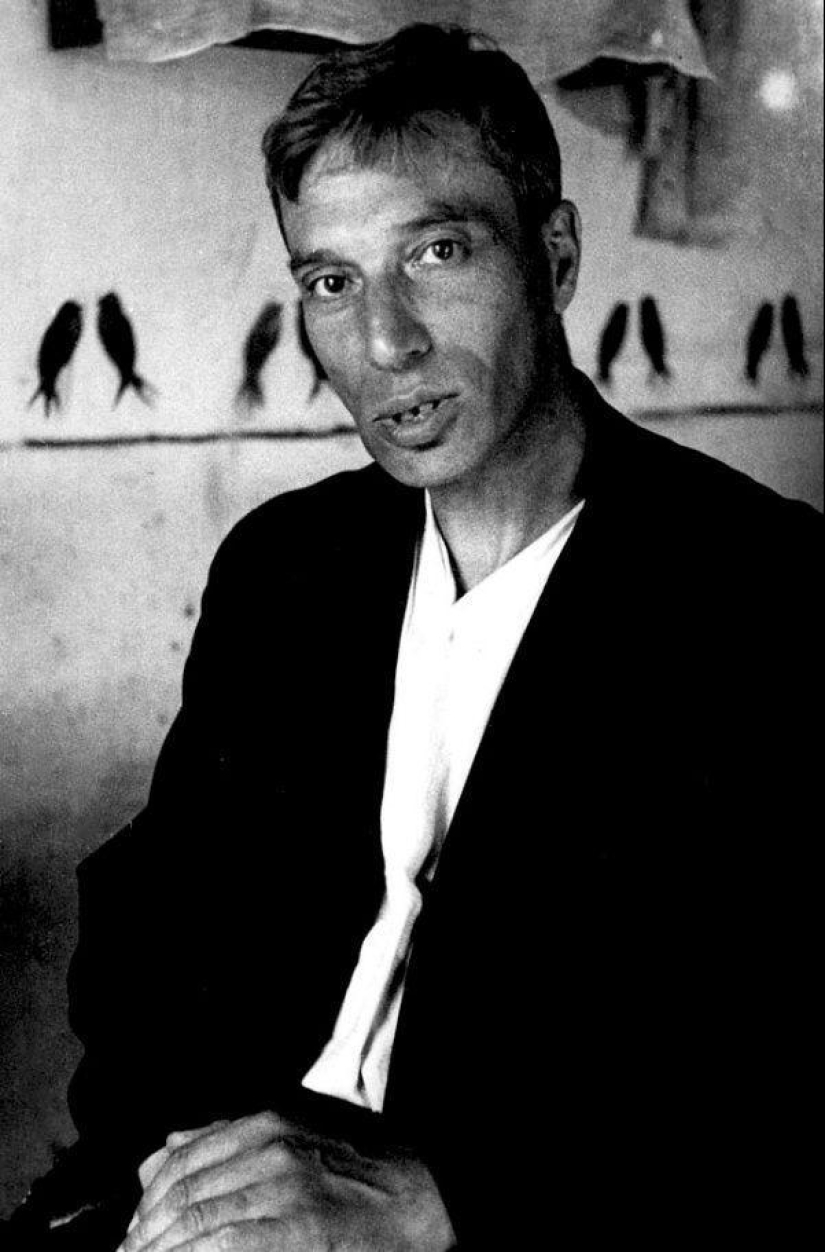 Maxim Gorky con una escoba y otros escritores, como usted no los ha visto Maxim Gorky con una escoba y otros escritores, como usted no los ha visto