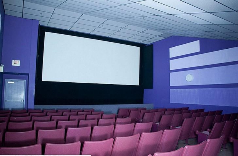 Megacentros comerciales abandonados en Estados Unidos. La decadencia del capitalismo Megacentros comerciales abandonados en Estados Unidos. La decadencia del capitalismo