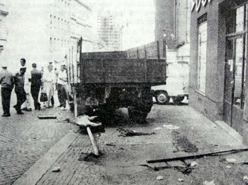 "Mi vida vale mucho de los otros": el crimen y el castigo Olga Hepnarova "Mi vida vale mucho de los otros": el crimen y el castigo Olga Hepnarova