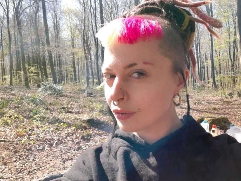 Mistakes of youth: the three British women regret what made face tattoos, drunk and foolishly