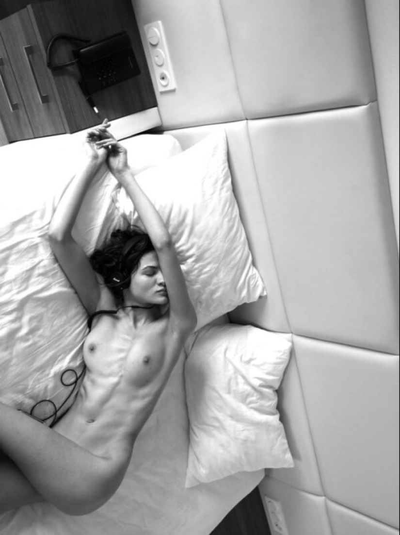 Moda-desnudo por Viktor Korneev Moda-desnudo por Viktor Korneev