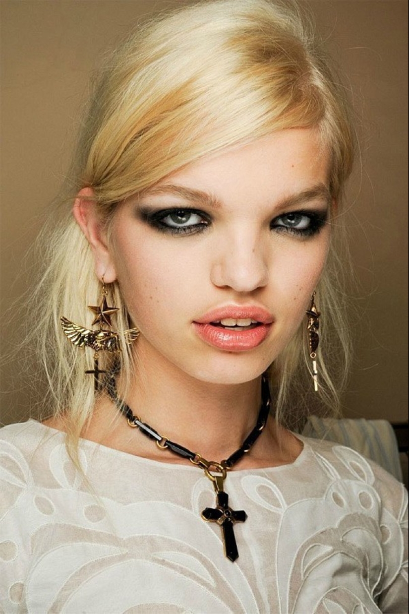 Modelos con defectos en la apariencia: fealdad o un punto culminante?