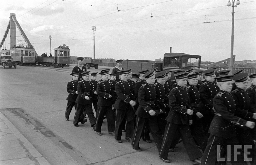 Moscow in 1947 through the eyes of an American Moscow in 1947 through the eyes of an American