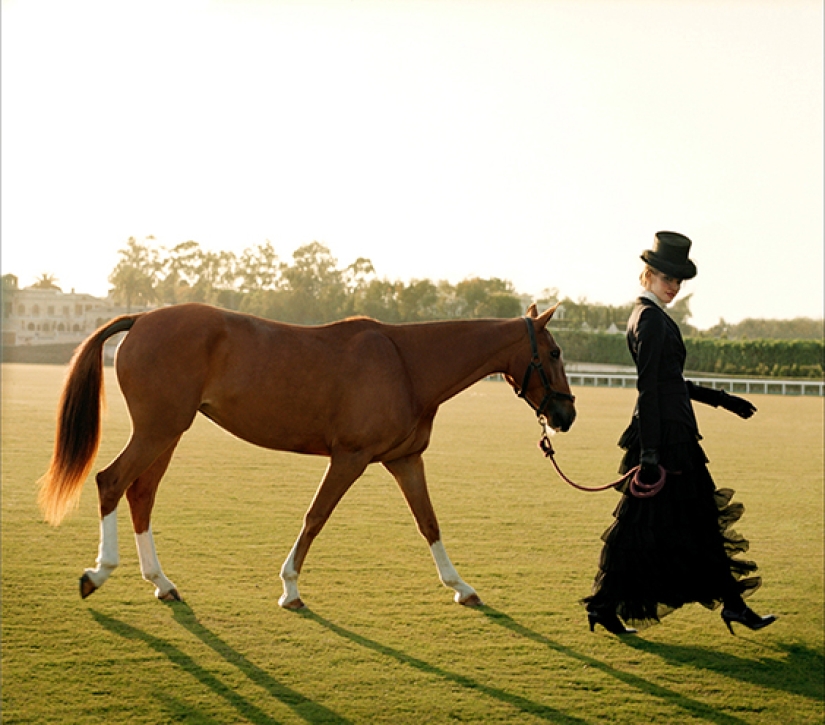 Movie stars and models in portrait photographs by Andrew Southam