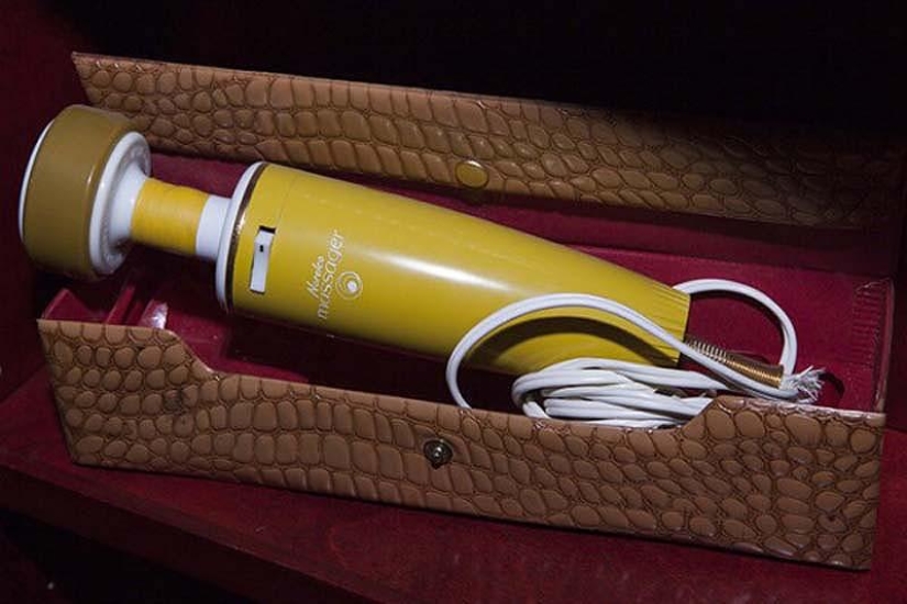 Mujeres al borde de la histeria: la historia de un vibrador Mujeres al borde de la histeria: la historia de un vibrador