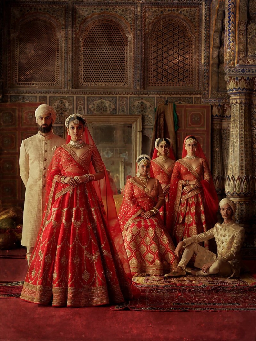 "Mumbai de la historia": la fusión de la boda tradicional de la moda de la India con las tendencias modernas "Mumbai de la historia": la fusión de la boda tradicional de la moda de la India con las tendencias modernas