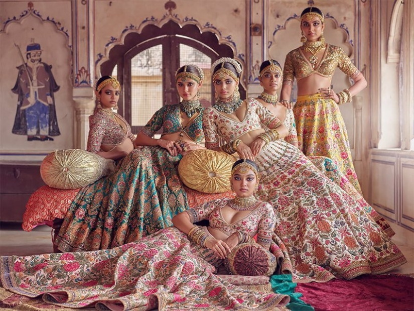 "Mumbai de la historia": la fusión de la boda tradicional de la moda de la India con las tendencias modernas "Mumbai de la historia": la fusión de la boda tradicional de la moda de la India con las tendencias modernas