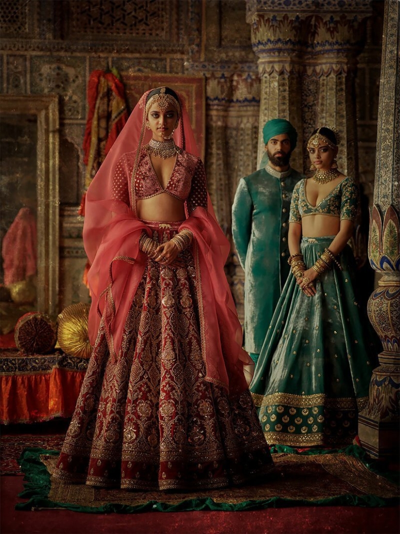 "Mumbai de la historia": la fusión de la boda tradicional de la moda de la India con las tendencias modernas "Mumbai de la historia": la fusión de la boda tradicional de la moda de la India con las tendencias modernas