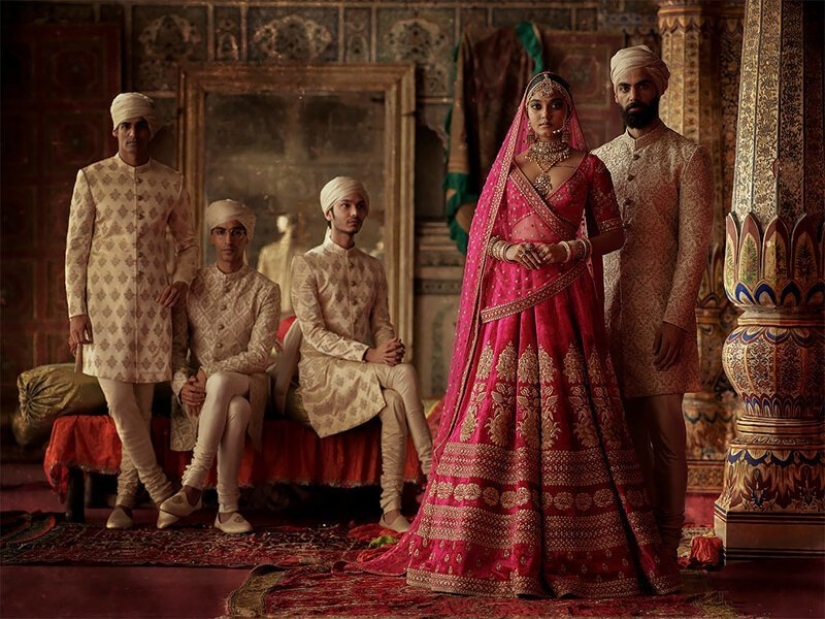 "Mumbai's history": the fusion of traditional wedding fashion India with the modern trends "Mumbai's history": the fusion of traditional wedding fashion India with the modern trends