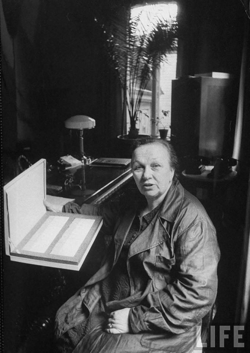 Muscovites in 1956 in pictures by LIFE photographer Lisa Larsen