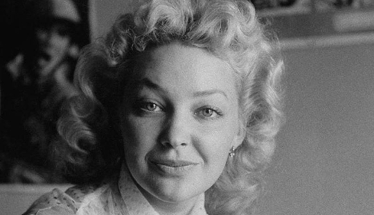 Muscovites in 1956 in pictures by LIFE photographer Lisa Larsen