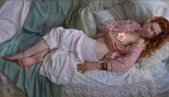 Naked tenderness in the works of hyperrealist artist Anna Marinova Naked tenderness in the works of hyperrealist artist Anna Marinova
