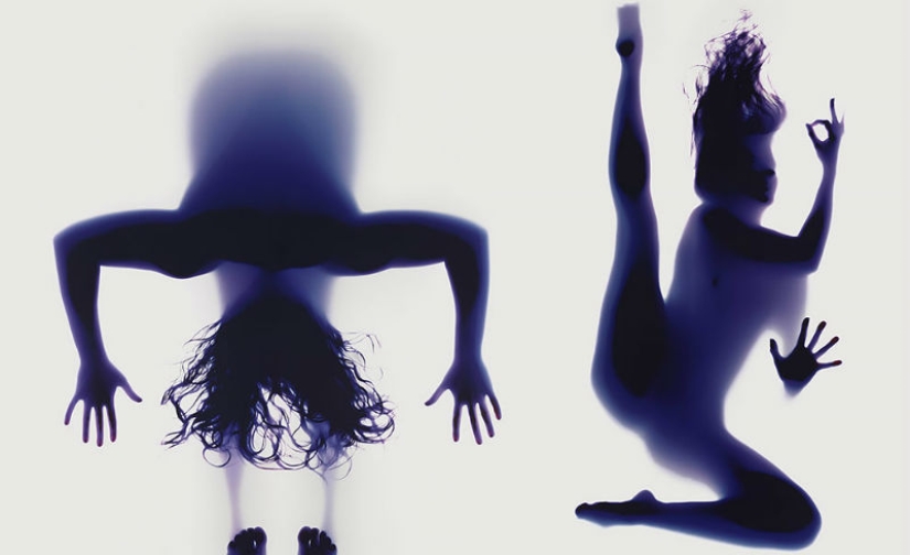Naked yoga and no camera: what do classical asanas look like from below Naked yoga and no camera: what do classical asanas look like from below