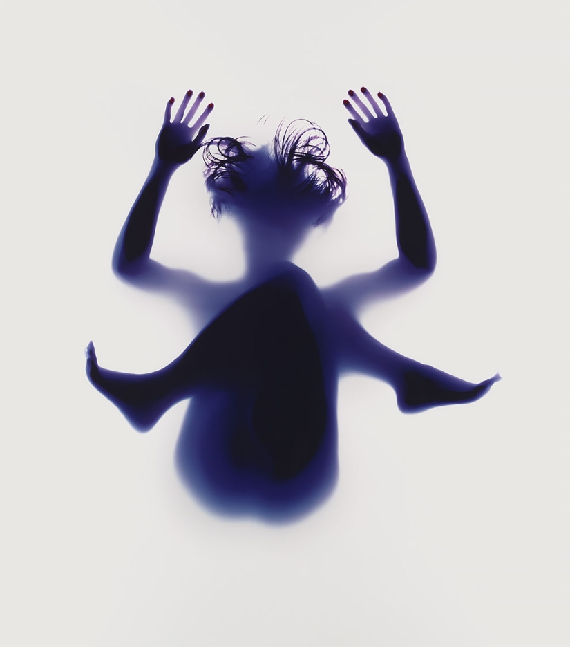 Naked yoga and no camera: what do classical asanas look like from below Naked yoga and no camera: what do classical asanas look like from below