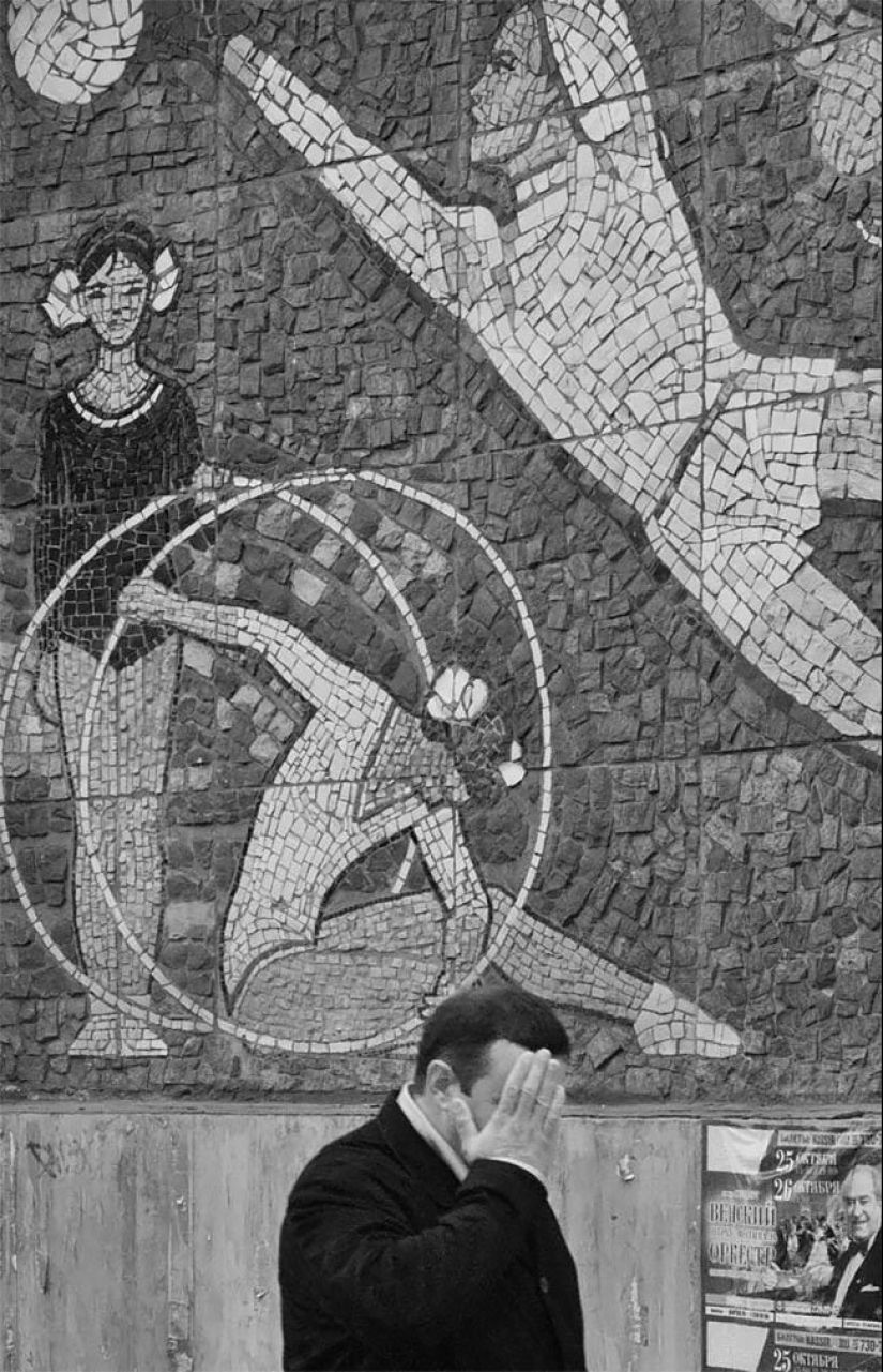 Único mosaicos, conservado desde los tiempos de la Unión Soviética Único mosaicos, conservado desde los tiempos de la Unión Soviética