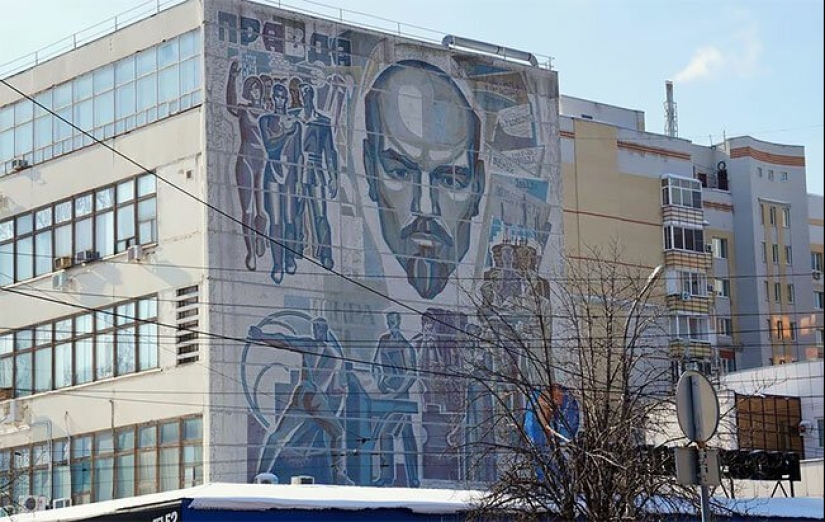 Único mosaicos, conservado desde los tiempos de la Unión Soviética Único mosaicos, conservado desde los tiempos de la Unión Soviética