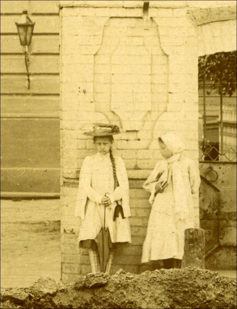 "Niña fantasma" de Krasnoyarsk: el misterio de las fotos tomadas hace 100 años "Niña fantasma" de Krasnoyarsk: el misterio de las fotos tomadas hace 100 años