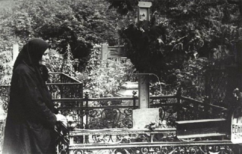 No bayan, pero la abuela rusa de DiCaprio: fotos de personas famosas que aún no han caminado en Internet, y su historia No bayan, pero la abuela rusa de DiCaprio: fotos de personas famosas que aún no han caminado en Internet, y su historia