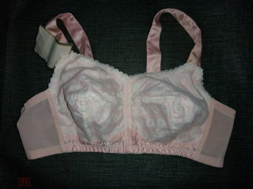 No eroticism for you! Breeches, grace and other underwear of the USSR times