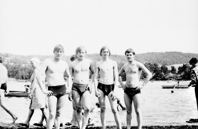 No eroticism for you! Breeches, grace and other underwear of the USSR times