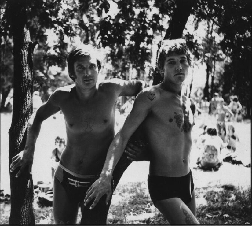 No eroticism for you! Breeches, grace and other underwear of the USSR times