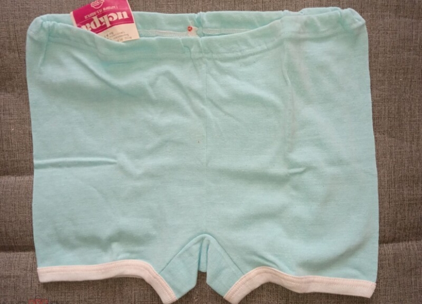 No eroticism for you! Breeches, grace and other underwear of the USSR times
