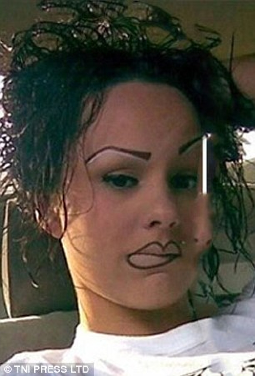 No hay historia más triste en el mundo que la historia de cejas y pinzas