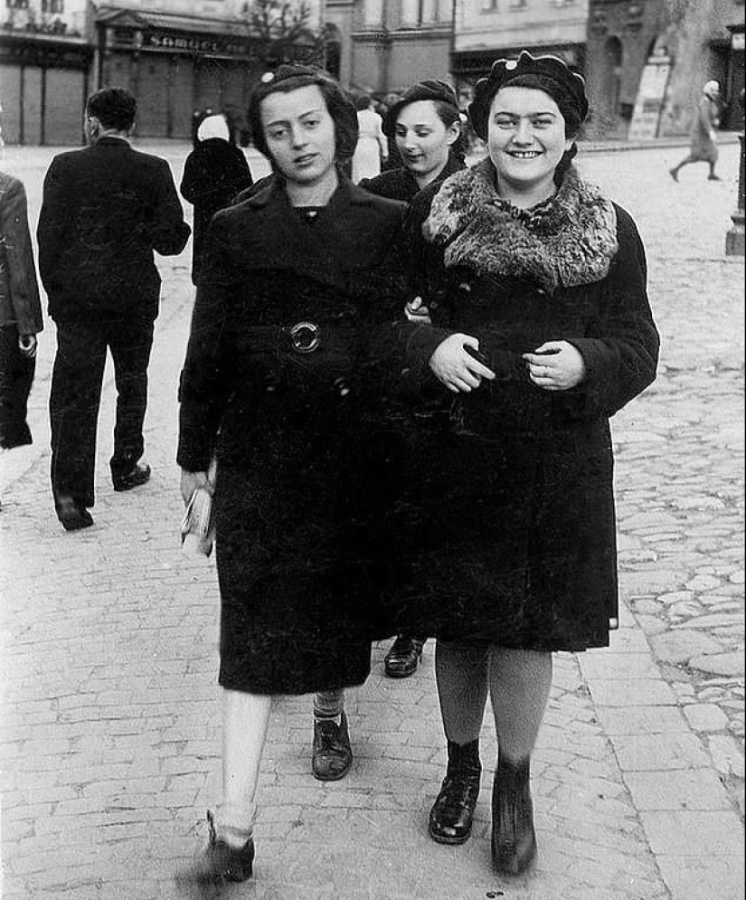 "¡ No quiero morir!": el diario de una mujer judía de 15 años asesinada en el gueto nazi ha sido encontrado