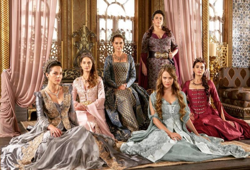 No Roxolana united: 8 fascinantes películas y series de televisión sobre sultanes y concubinas No Roxolana united: 8 fascinantes películas y series de televisión sobre sultanes y concubinas