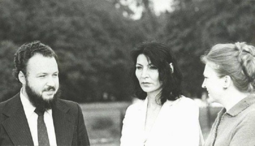 Not bayan, but DiCaprio's Russian grandmother: photos of famous people who have not yet walked on the Internet, and their history