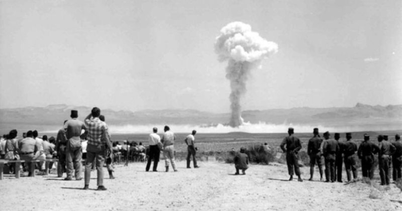 Nuclear tourism in the USA, or How the nuclear test site became a tourist attraction Nuclear tourism in the USA, or How the nuclear test site became a tourist attraction