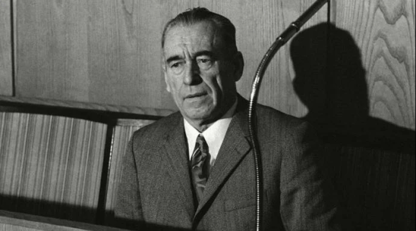 "Nuestro querido Franz": el nazi que mató a cientos de miles vivía en el complejo con su propio nombre "Nuestro querido Franz": el nazi que mató a cientos de miles vivía en el complejo con su propio nombre