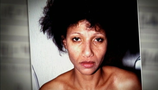 Omayma Nelson's Cannibal Thanksgiving: Sex games and barbecue from her husband