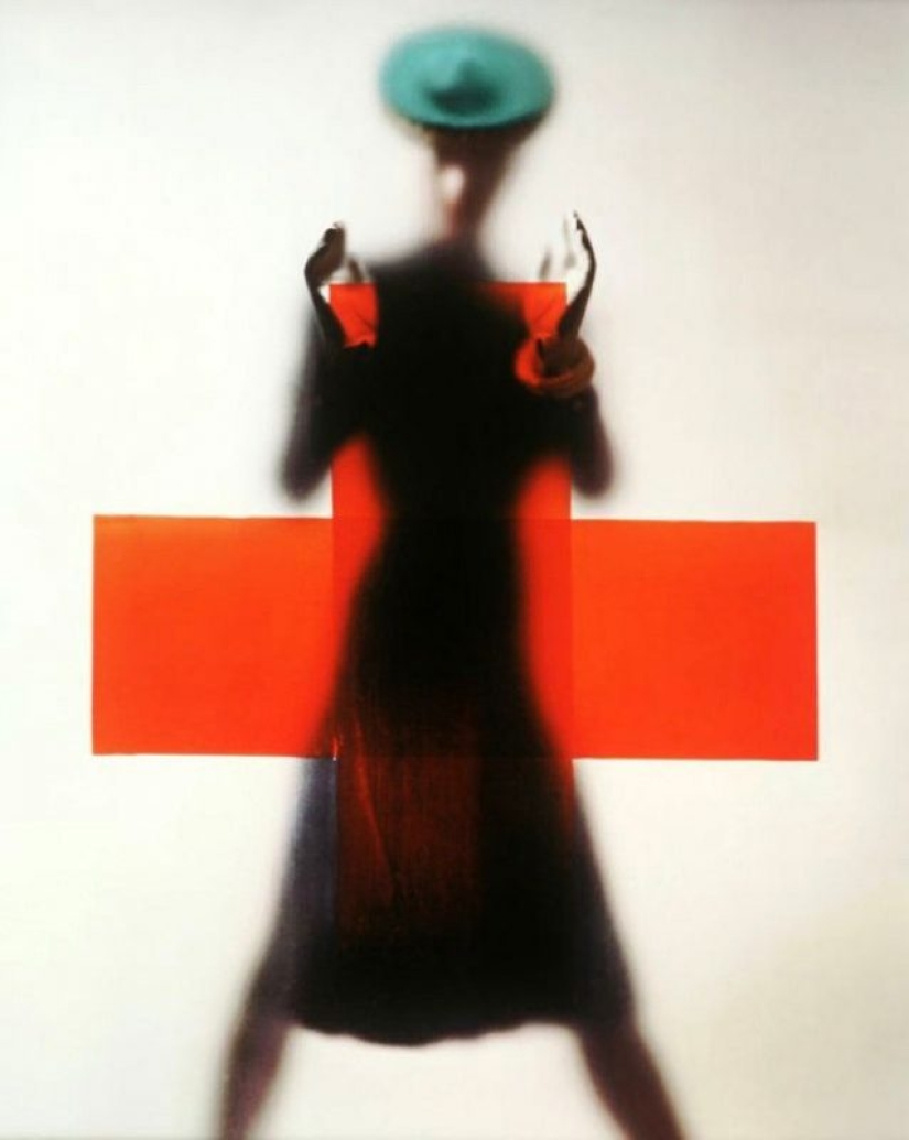 On the brink of surrealism: the stunning photography of Erwin Blumenfeld made in the 1940-ies