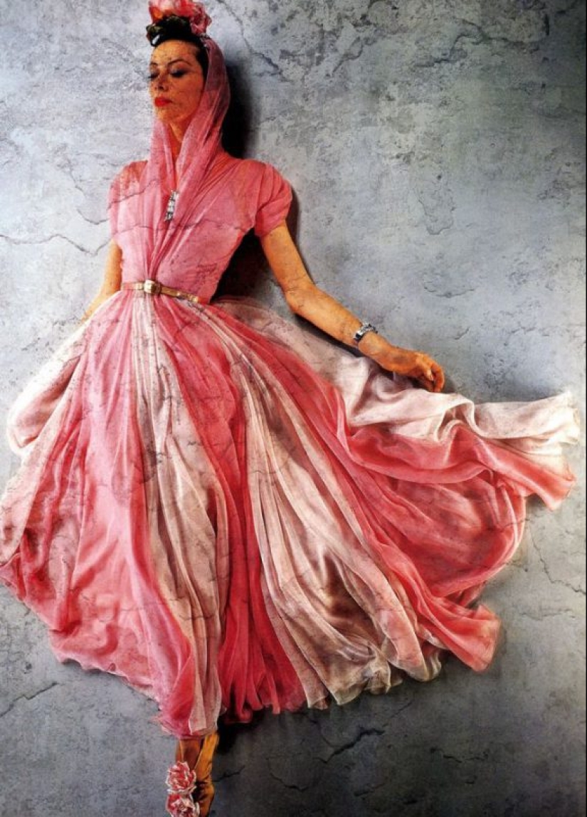 On the brink of surrealism: the stunning photography of Erwin Blumenfeld made in the 1940-ies