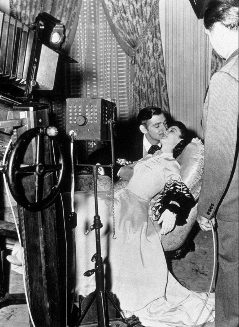 On the sets of classic Hollywood movies On the sets of classic Hollywood movies