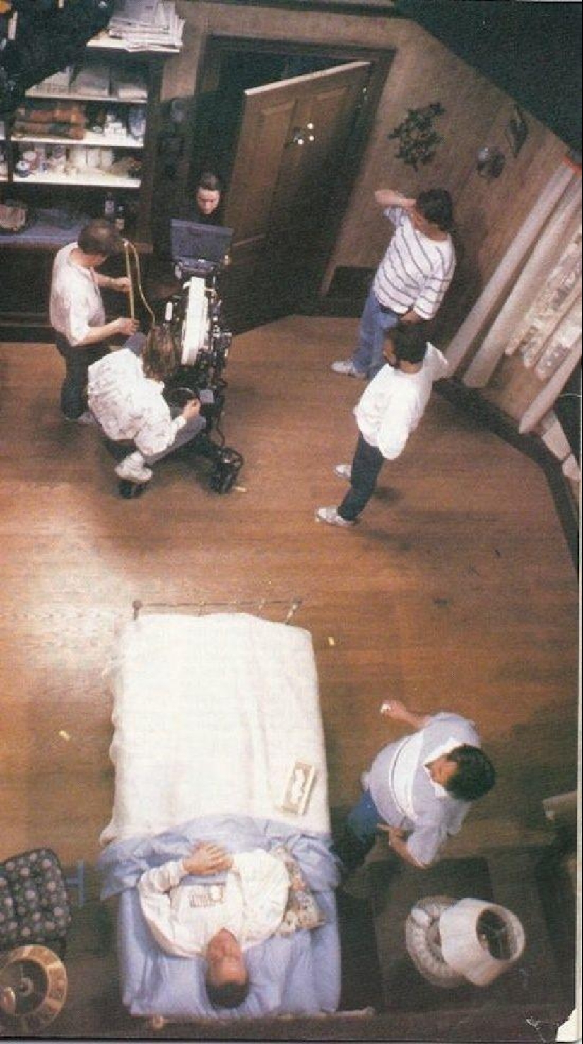 On the sets of classic Hollywood movies On the sets of classic Hollywood movies