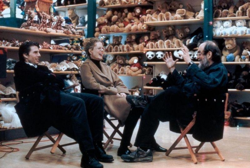 On the sets of classic Hollywood movies On the sets of classic Hollywood movies