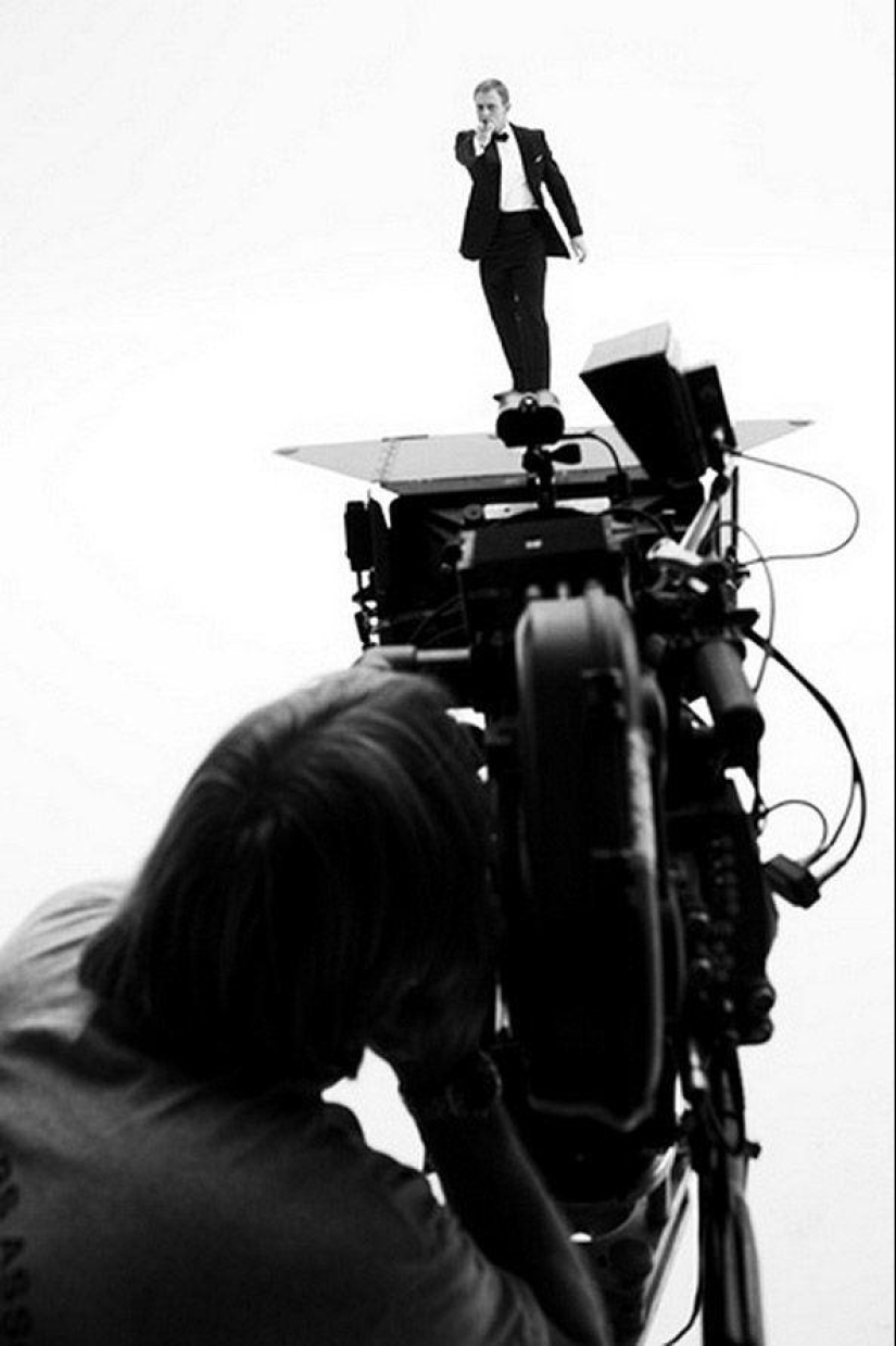 On the sets of classic Hollywood movies On the sets of classic Hollywood movies