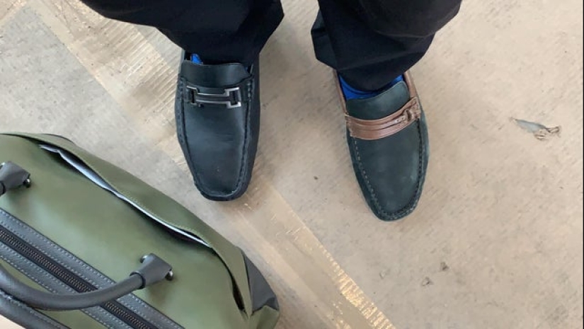 On the wrong foot: 20 photos of people whose day started not very well