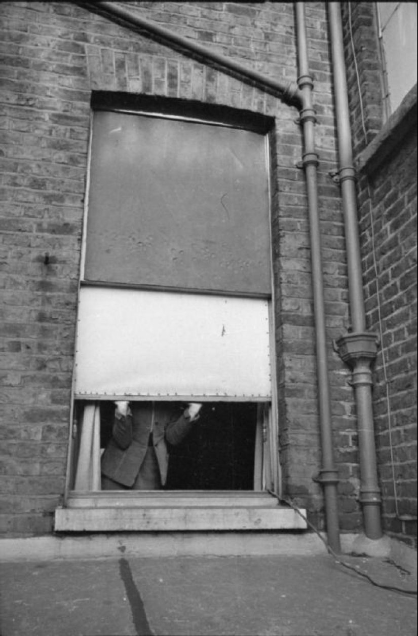 One day in the life of an Englishwoman in 1941