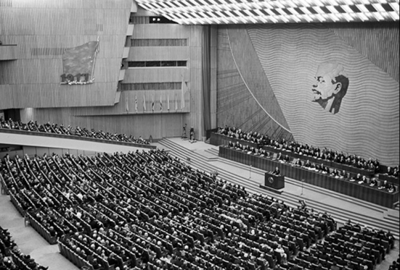 One Ilyich and three Stalinodars: four attempts to rename Moscow One Ilyich and three Stalinodars: four attempts to rename Moscow