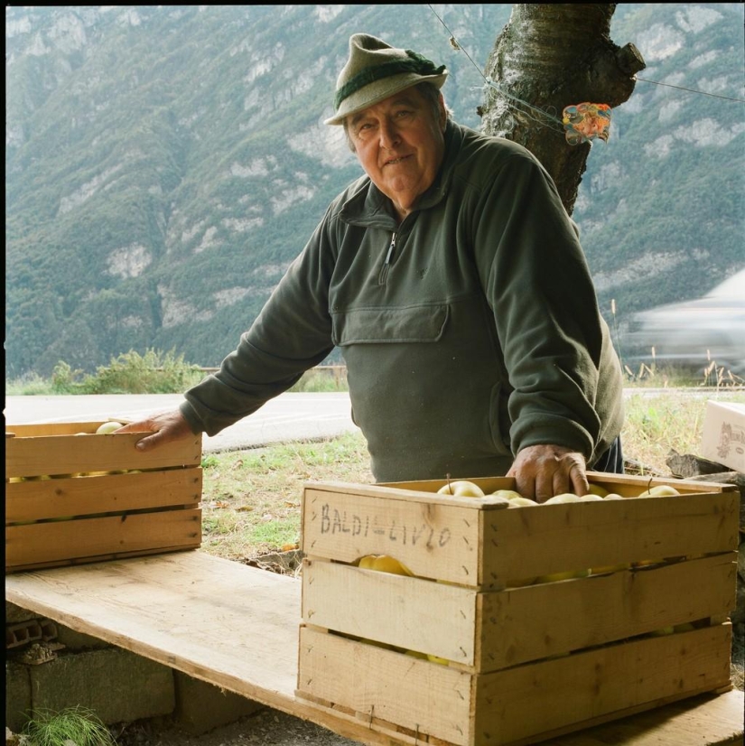 Ordinary Italians through the eyes of an Italian Ordinary Italians through the eyes of an Italian