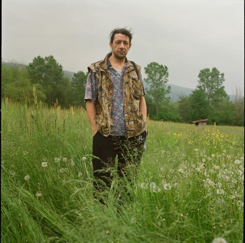 Ordinary Italians through the eyes of an Italian Ordinary Italians through the eyes of an Italian